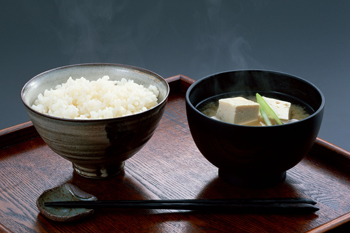 ごはんと味噌汁